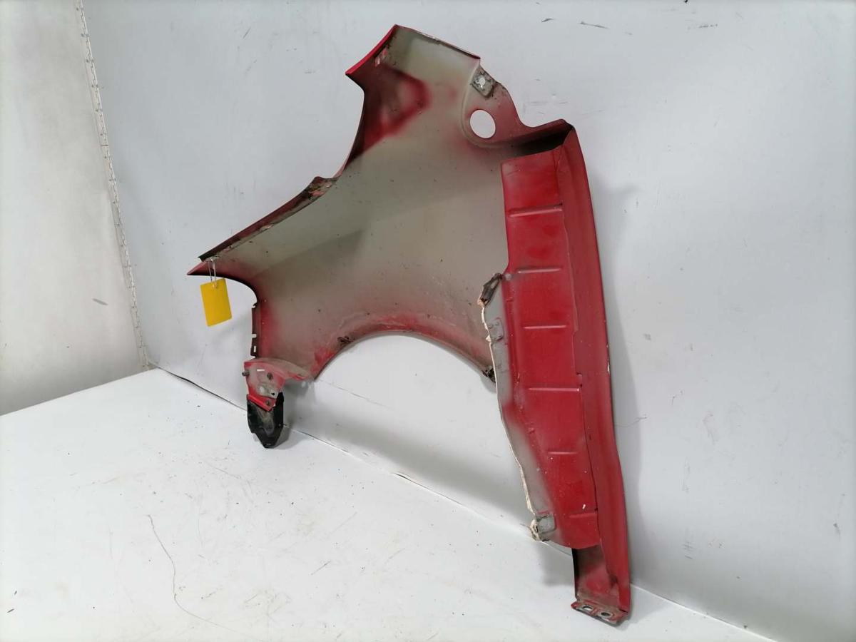 VW Fox original Kotfl&uuml;gel vorn rechts LY3D Tornadorot Bj.2005